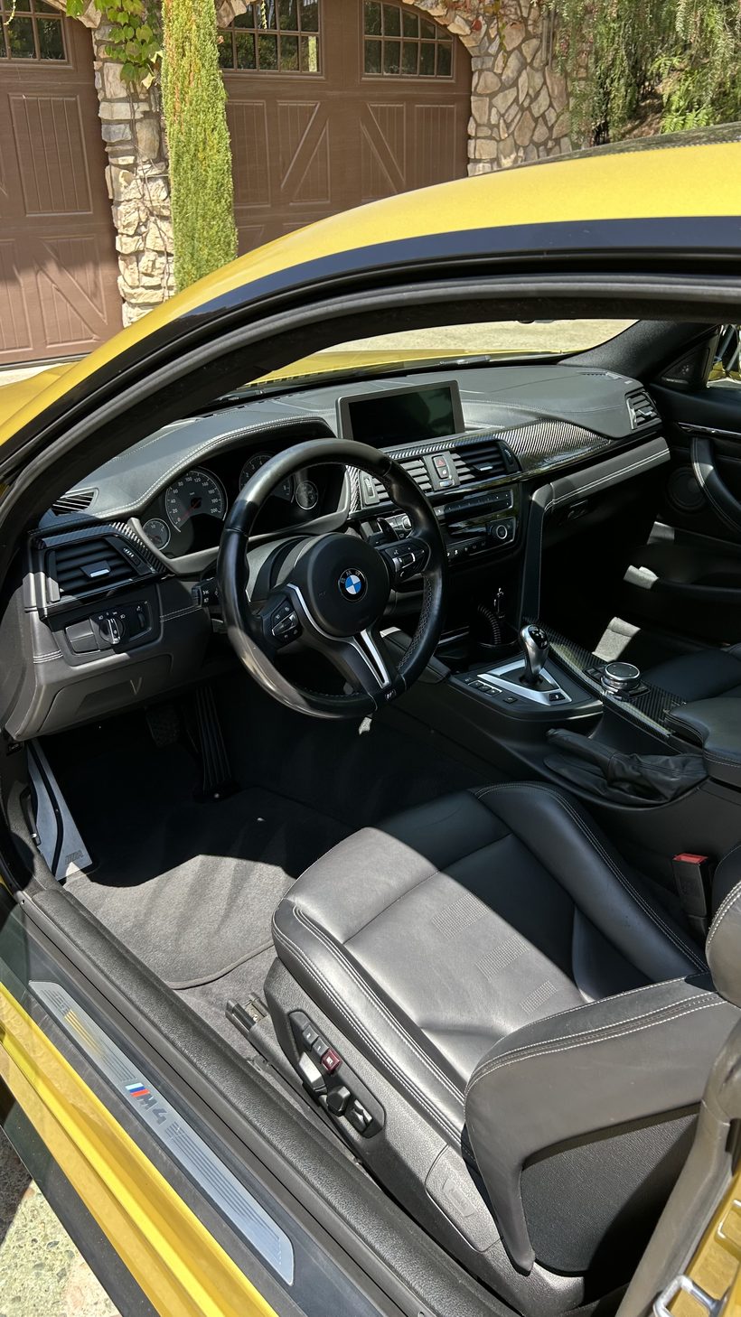 Finished coupe interior, clean and detailed